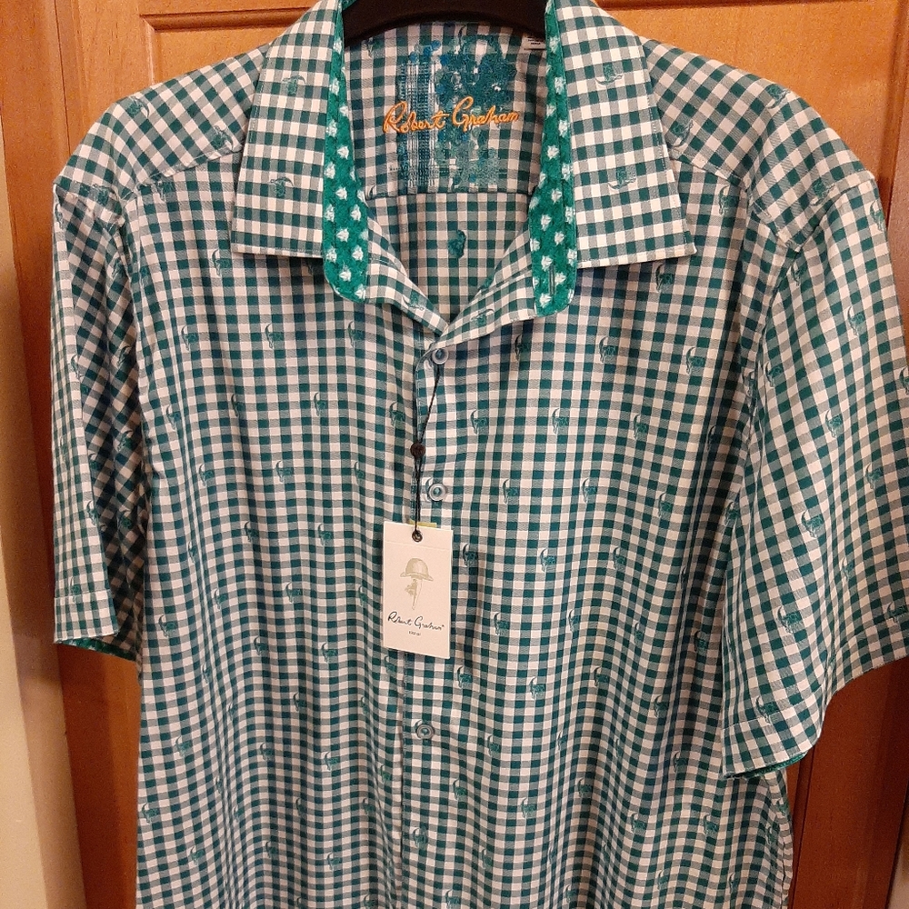 Robert Graham short sleeved shirt